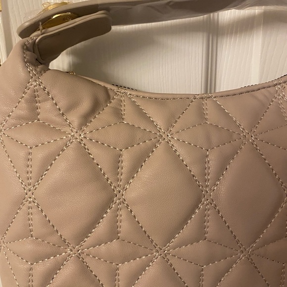 Betsey Johnson Quilted Crossbody with Bonus Pouch NWT - Picture 3 of 7
